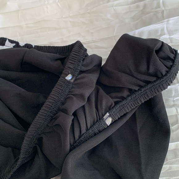 CATO Women’s‎ Top Off Shoulder Blk/Wht Daisy Peasant Balloon 3/4 Sleeves 18/20W - Picture 7 of 16